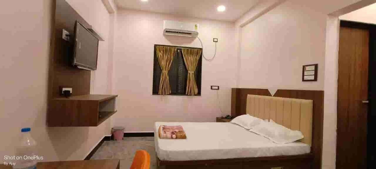 Hotel Vaishnavi Bhadji Экстерьер фото